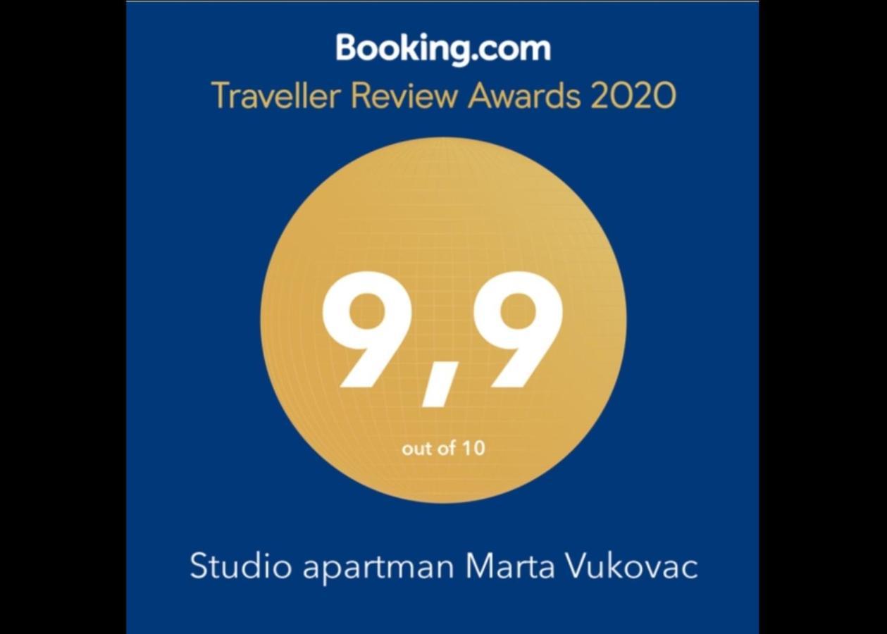 Studio Apartman Marta Korenica Exteriör bild
