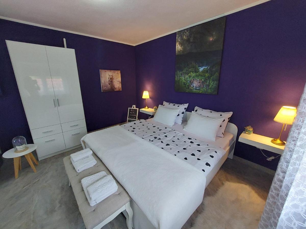 Studio Apartman Marta Korenica Exteriör bild